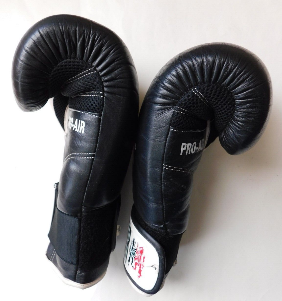 ボクシンググローブ 16オンス Tuf-Wear タフウェア ヴィンテージ品 Tuf-Wear Pro Air boxing gloves 16 oz black VHTF | eBay