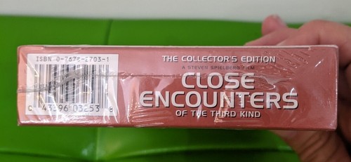 Vtg Close Encounters Of The Third Kind Collectors Edition New VHS 1999 - Picture 4 of 4