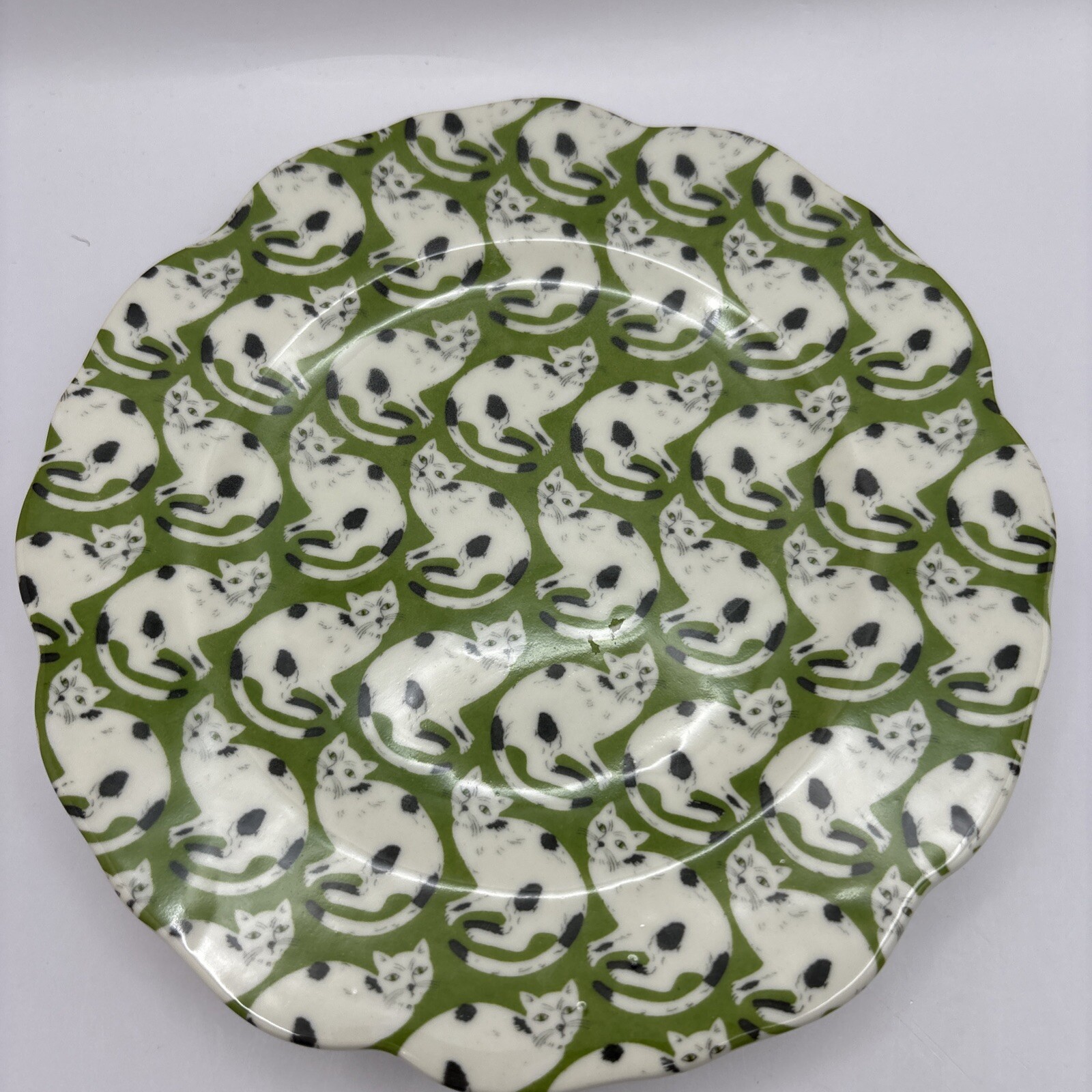 Anthropologie Small Green Cat Plates Set of 2 6.25 Inch