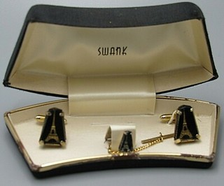 MENS CUFFLINK EIFFEL TOWER W/ TIE TACK in Display Box Vintage Jewelry DB142