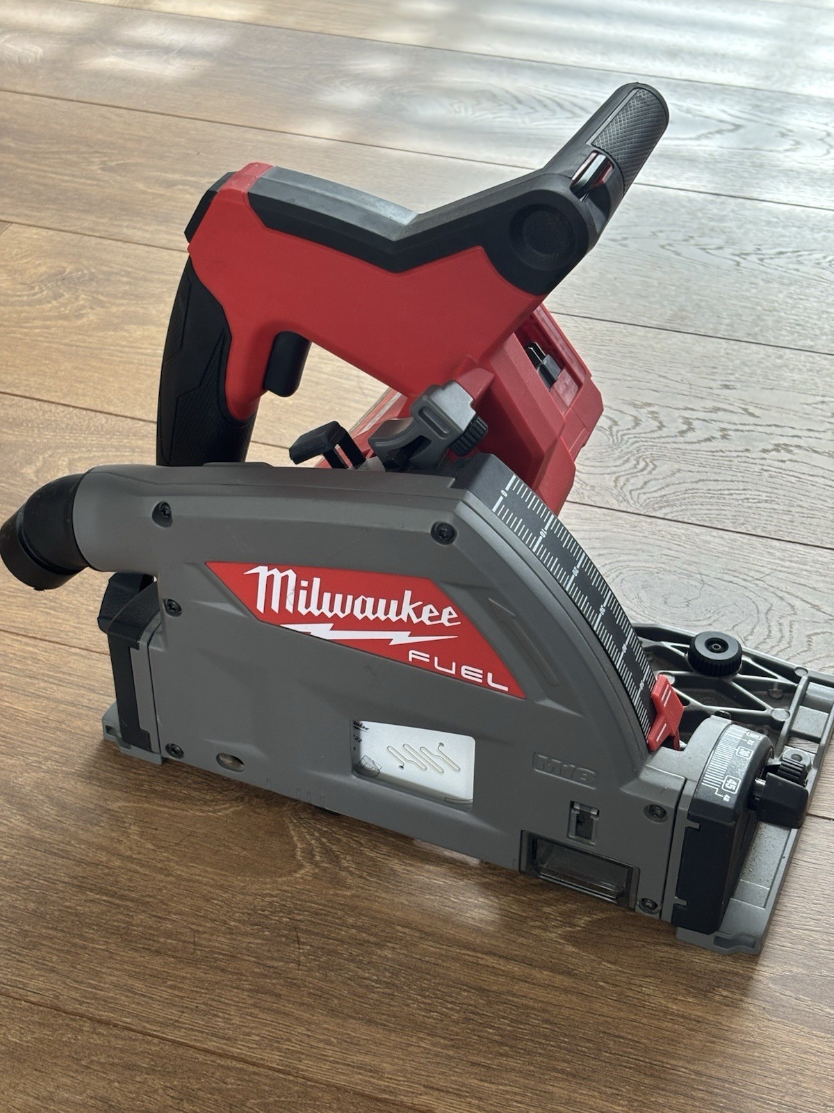 Milwaukee Fuel Plunge Saw BODY ONLY