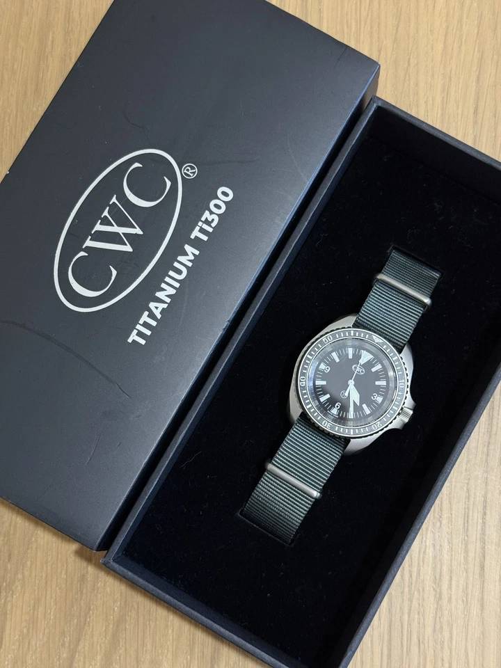 CWC Ti300 Titanium Divers Watch Swiss Made - Image 2 of 4