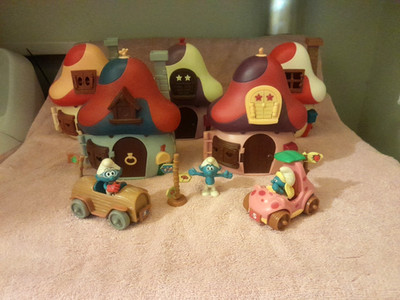 Lot 5 Smurfs Smurfettes Mushroom Houses Figures Cars Peyo 2008-2009