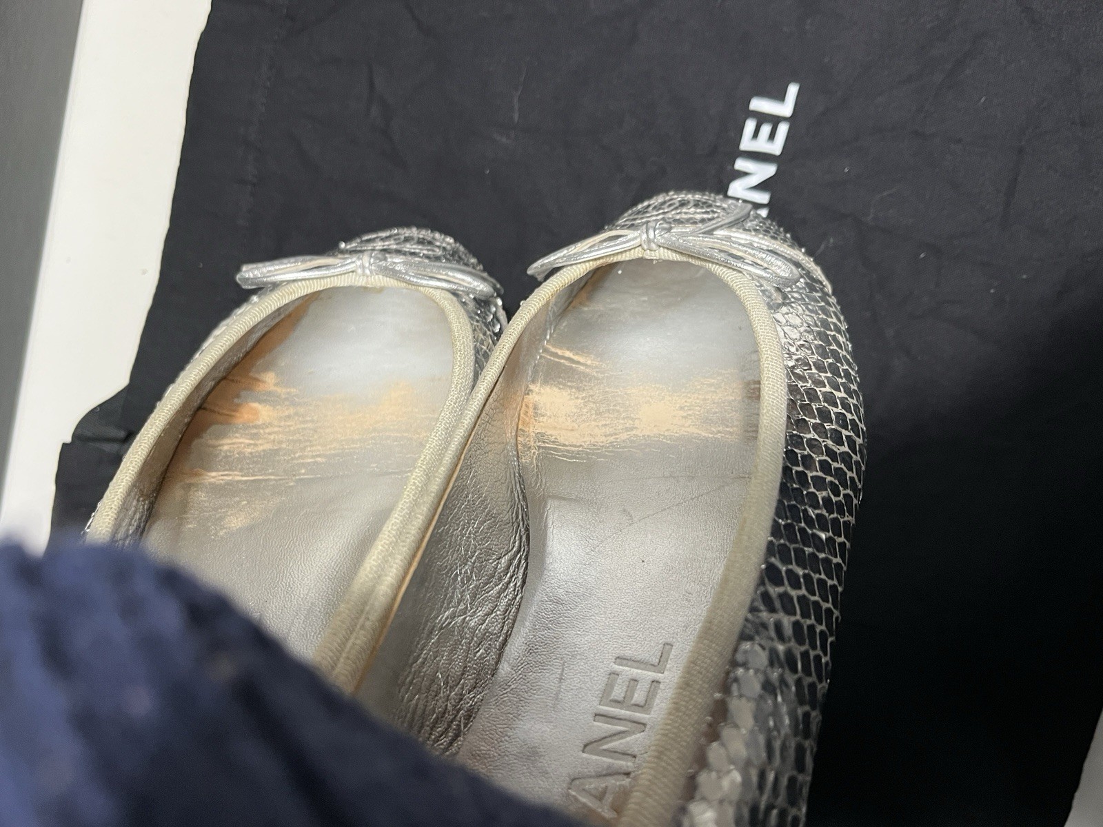 Chanel Silver Snake Python Leather Ballet Flats S… - image 12