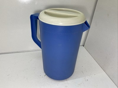 Vintage Rubbermaid 1 Gallon Blue Beverage Pitcher #2718 | eBay