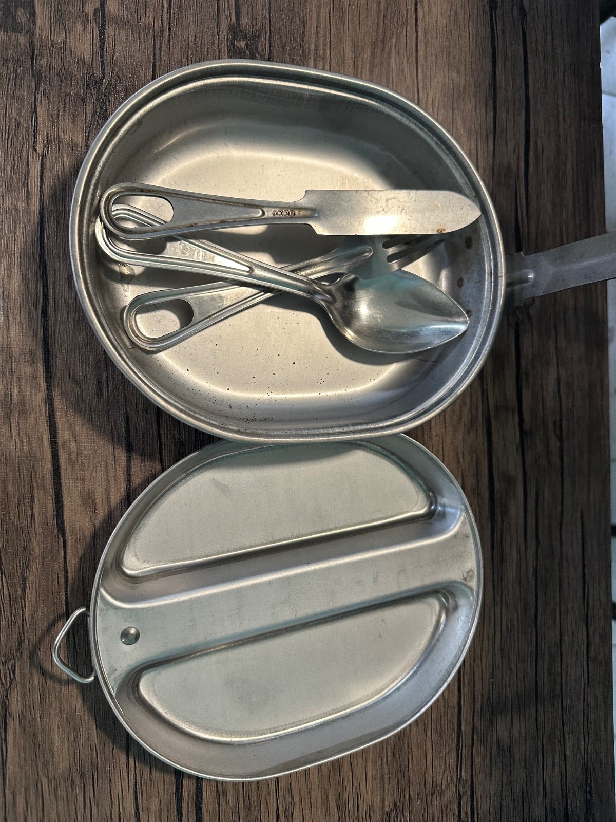 U.s. Army mess kit complete with utensils