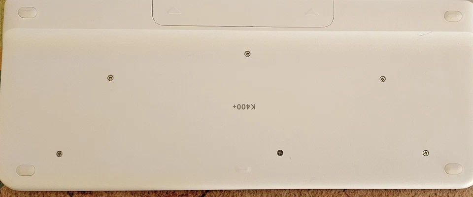 Logitech K400 Plus Tastiera Wireless Bianca - Immagine 2 di 3