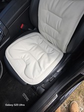 Mercedes W177/W247 Andere Leder Sitzauflage 4 Teile für beide Vordersitze Mercedes W177/W247 Andere Leder Sitzauflage 4 Teile für beide Vordersitze
