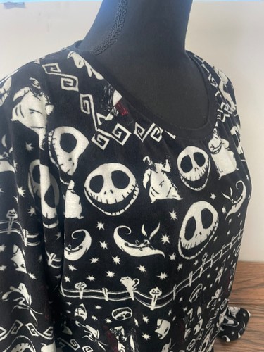 ๐ NIGHTMARE BEFORE CHRISTMAS Pajama Top L (12-14) Jack Skellington Disney Goth - Picture 2 of 3