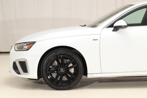 2020 Audi A4 Sedan Quattro AWD Premium Plus - Picture 2 of 40