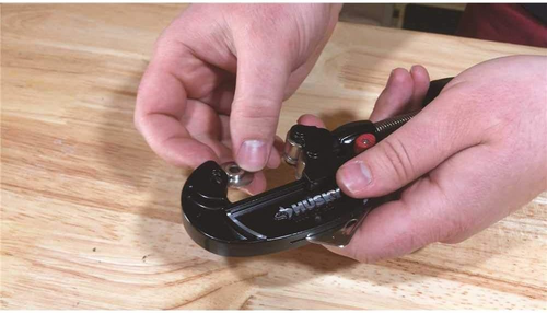 Quick Adjustable Tubing Cutter - Picture 7 of 8