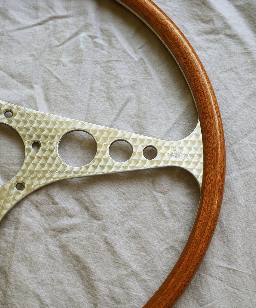 G. Giunta wood steering wheel- Maserati, Alfa Romeo, Fiat... PRICE REDUCED AGAIN