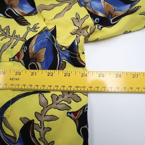 GO BAREFOOT Vintage Hawaiian Yellow and Blue Angel Fish Aloha Shirt Size L Large - Picture 5 of 7