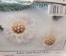 Merri Mac LACE AND PEARL FLAKE Makes 6 Vintage Christmas Ornament Kit 91-33