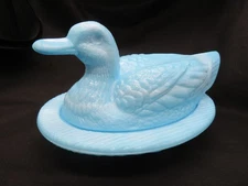 Vintage Westmoreland Blue Milk Glass Duck Covered Candy Dish