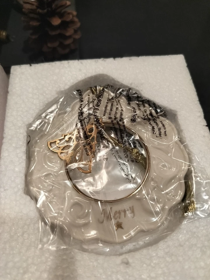 ¡De colección! Lenox Nuevo en Caja Adornos de Navidad de Porcelana; Juego/4; Blanco Cremoso/Dorado Foto 4 de 4