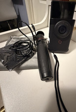 Canon PowerShot V10 Black UHD Vlog Camera 4x Zoom SD USB-C Grip USB Cable