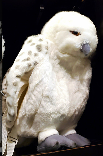 BRAND NEW! Universal Studios Harry Potter Wizard World Plush Hedwig Owl Backpack