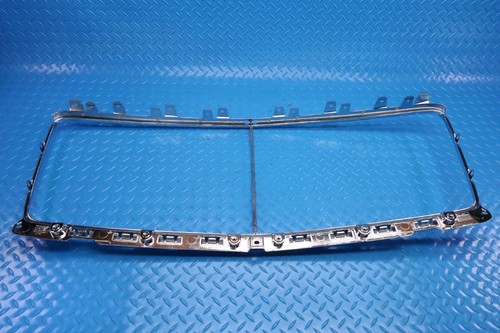 Bentley Bentayga front chrome grille surround trim #12438 - Picture 12 of 14