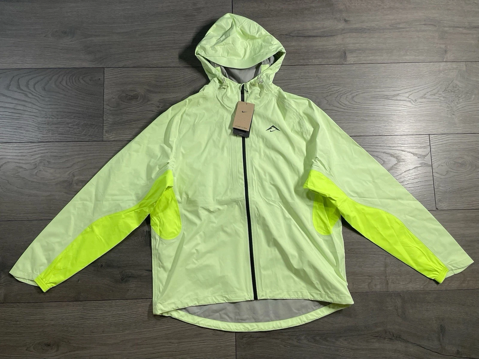 Nike Cosmic Peaks Storm-FIT ADV Running Jacket Size Large New FZ1084-701
