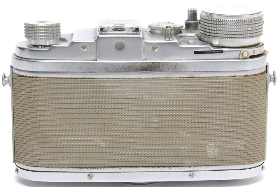 Werk Saraber 99 35mm film camera w. lens