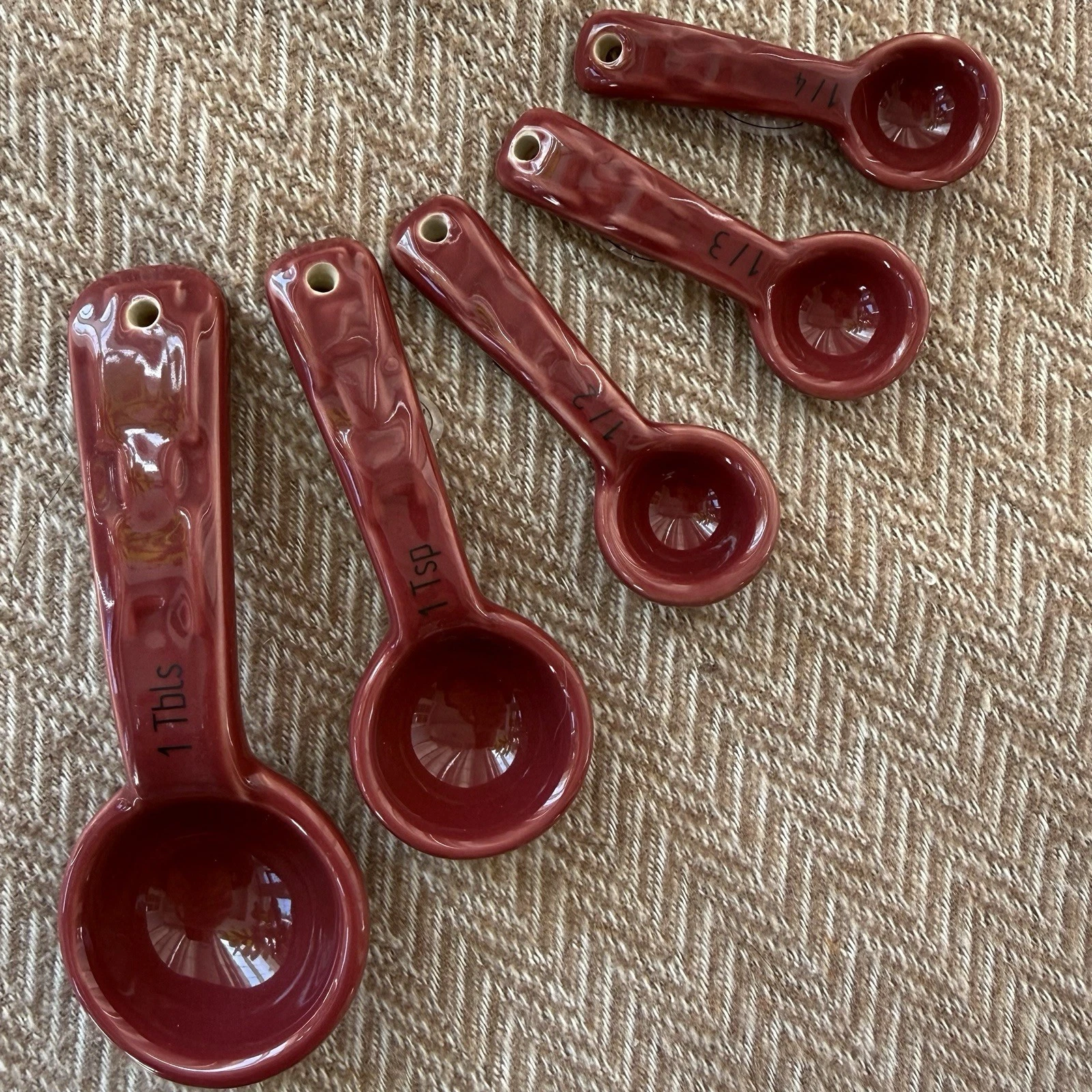 Longaberger Woven Traditions PAPRIKA Measuring Spoons Set of 5 Retired NEW
Opens in a new window or