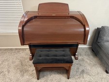 Lowrey Majesty LX-510 Organ Fully Functional and in Great Condition with Bench