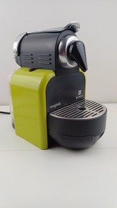 Magimix Nespresso M100 Kaffeepadmaschine Limettengrün für Ersatzteile und Reparaturen
