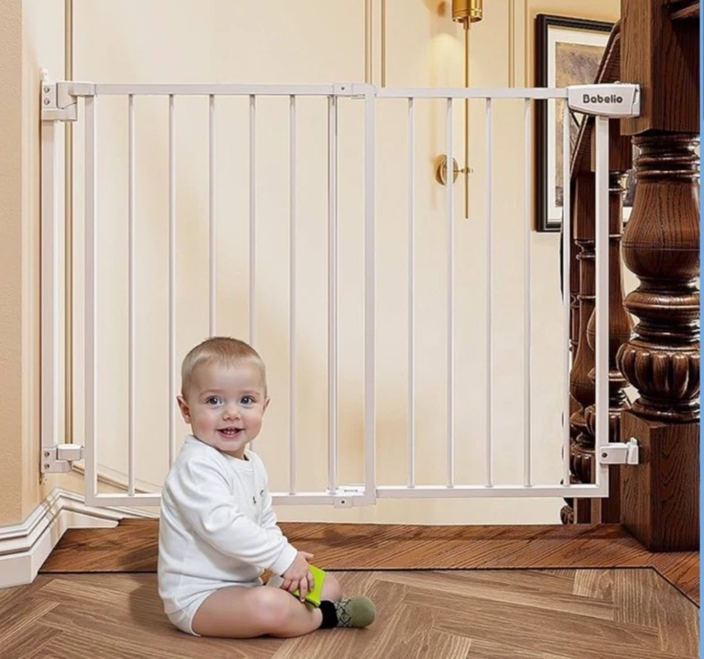 White Metal Baby Safety Gate Walk Thru Hardware Mount No Bottom Bar 29.7x46.5 W
Opens in a new windo