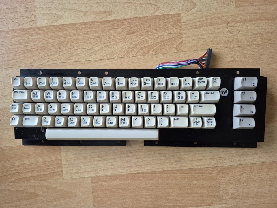 ✅ Tastatur für Commodore C64 ⭐ Top Zustand ⭐ funktioniert ⭐ schneller Versand ⚡️