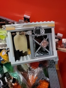 Lot of LEGO - Minifigure sh0230 Thanos From Marvel Set 76049 Large, Car, & More!