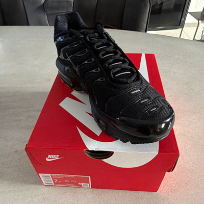 Nike Air Max Plus TN Herren Sneaker Schwarz EU 40 Low Top Schnürung