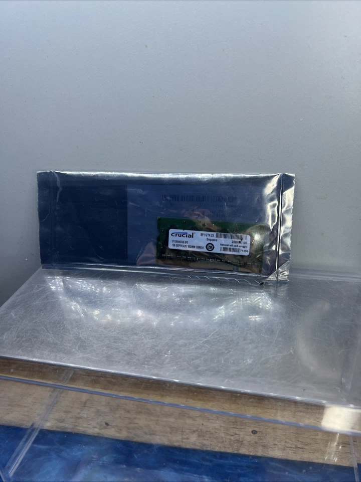 Crucial PC2-4200 1 GB SO-DIMM 533 MHz DDR2 SDRAM Memory (CT12864AC53E) - Image 3 of 4