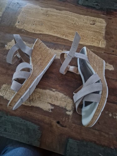 Ladies Sandles Size 37 - Picture 11 of 13