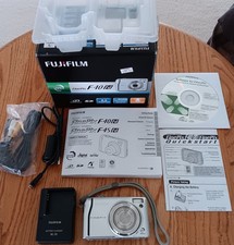 Fuji Finepix F40 Digital FUJIFILM FinePix F40fd Compact Digital Camera W/Charger