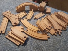 30 Pieces Thomas The Train Compatible Wooden Tracks Good Preowned Condition