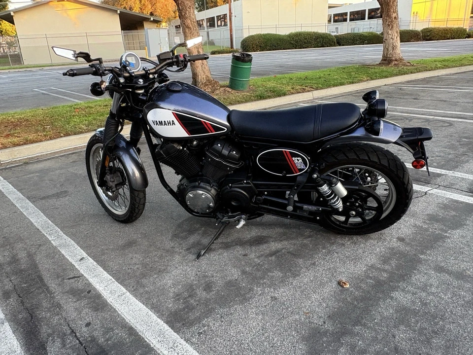 Muy buena Motocicleta para viajes largos!! Yamaha SCR 950 2017, título limpio... Foto 3 de 4