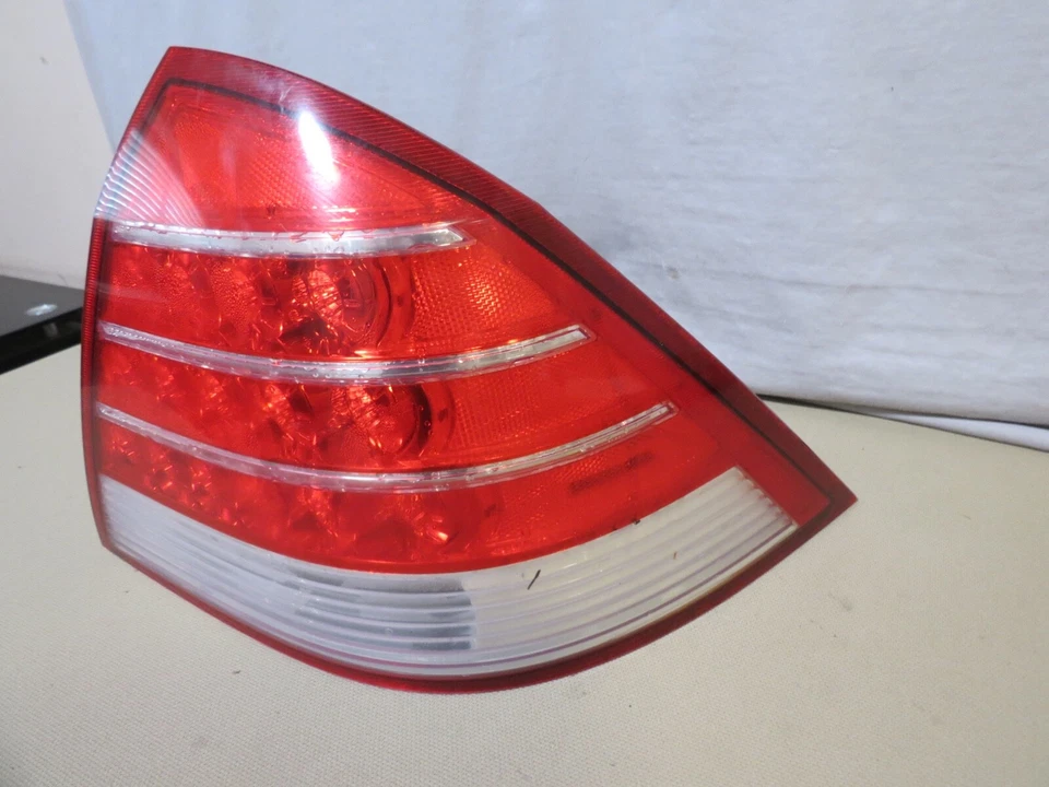 ✅ 05 06 07 Mercury Montego Esquina Exterior Luz Trasera Lámpara Derecho PASAJERO Lado OEM Foto 2 de 4