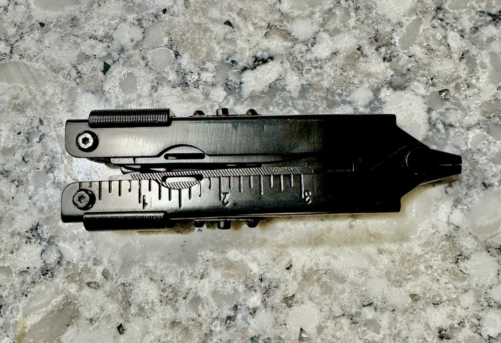 multi tool with kydex holster