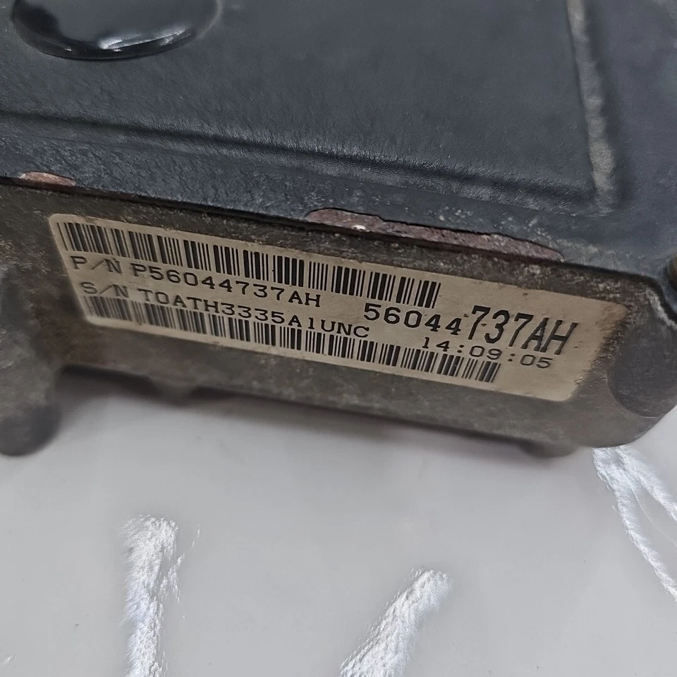 2005-06 Jeep Liberty 2.8 Diesel TCU TCM Transmission Control Module 56044737AH - Image 3 of 4