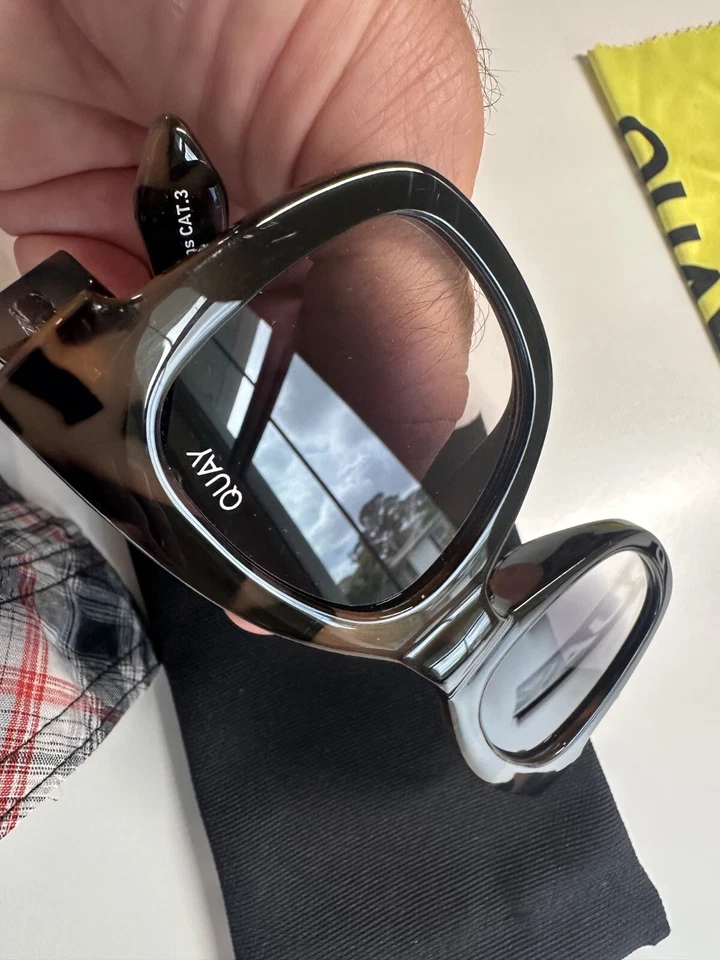 Gafas de sol cuadradas Quay AFTER HOURS Tort negras desvanecidas 46 mm NUEVAS con etiquetas Foto 4 de 4