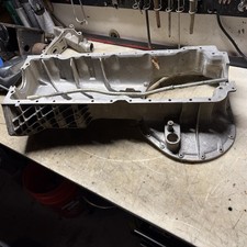82-85 Mercedes W123 300d Om617 Turbo Diesel Engine Upper Oil Pan Oem