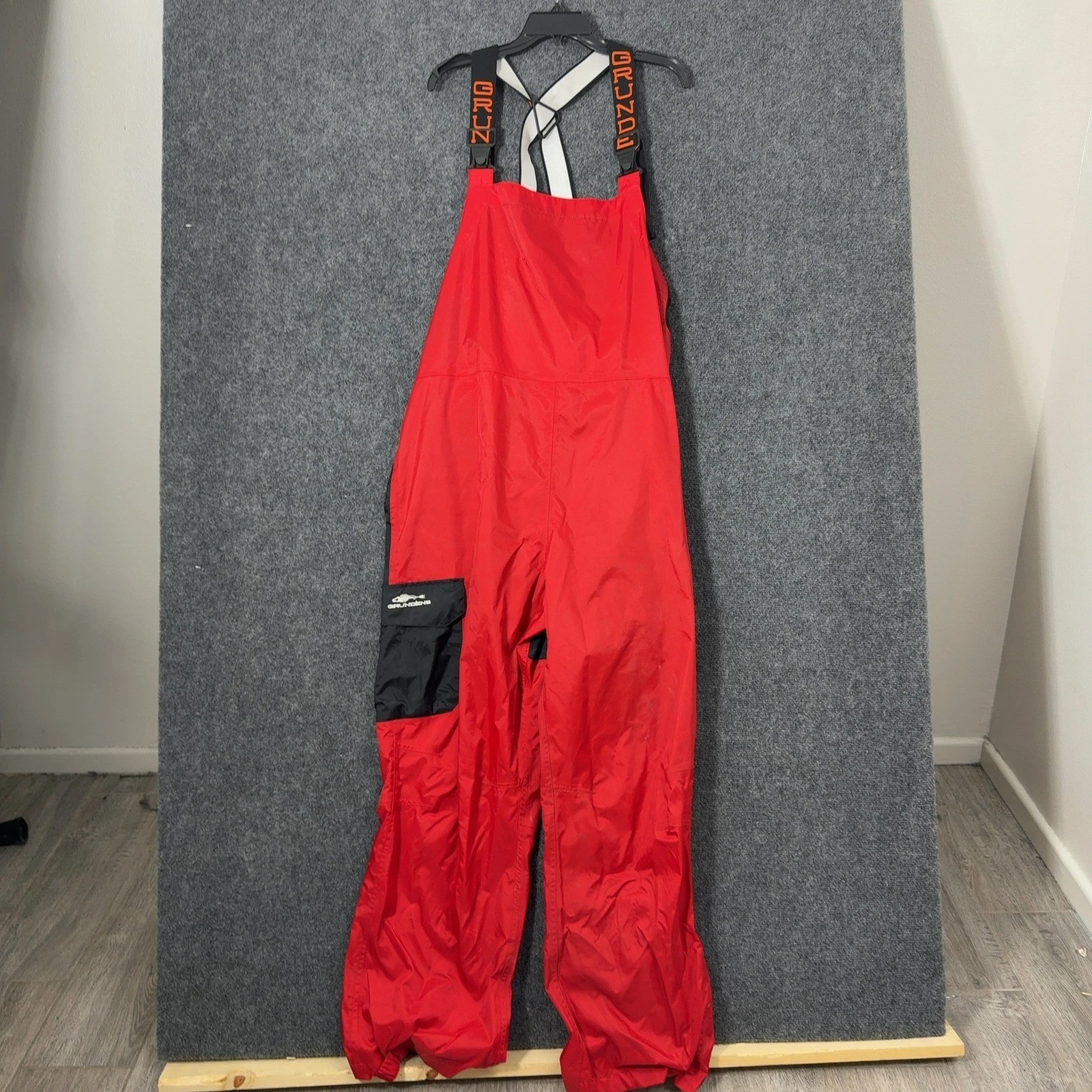 Grundens Bibs Mens XL Red Waterproof Fishing Overalls Commercial Sailing Outdoor