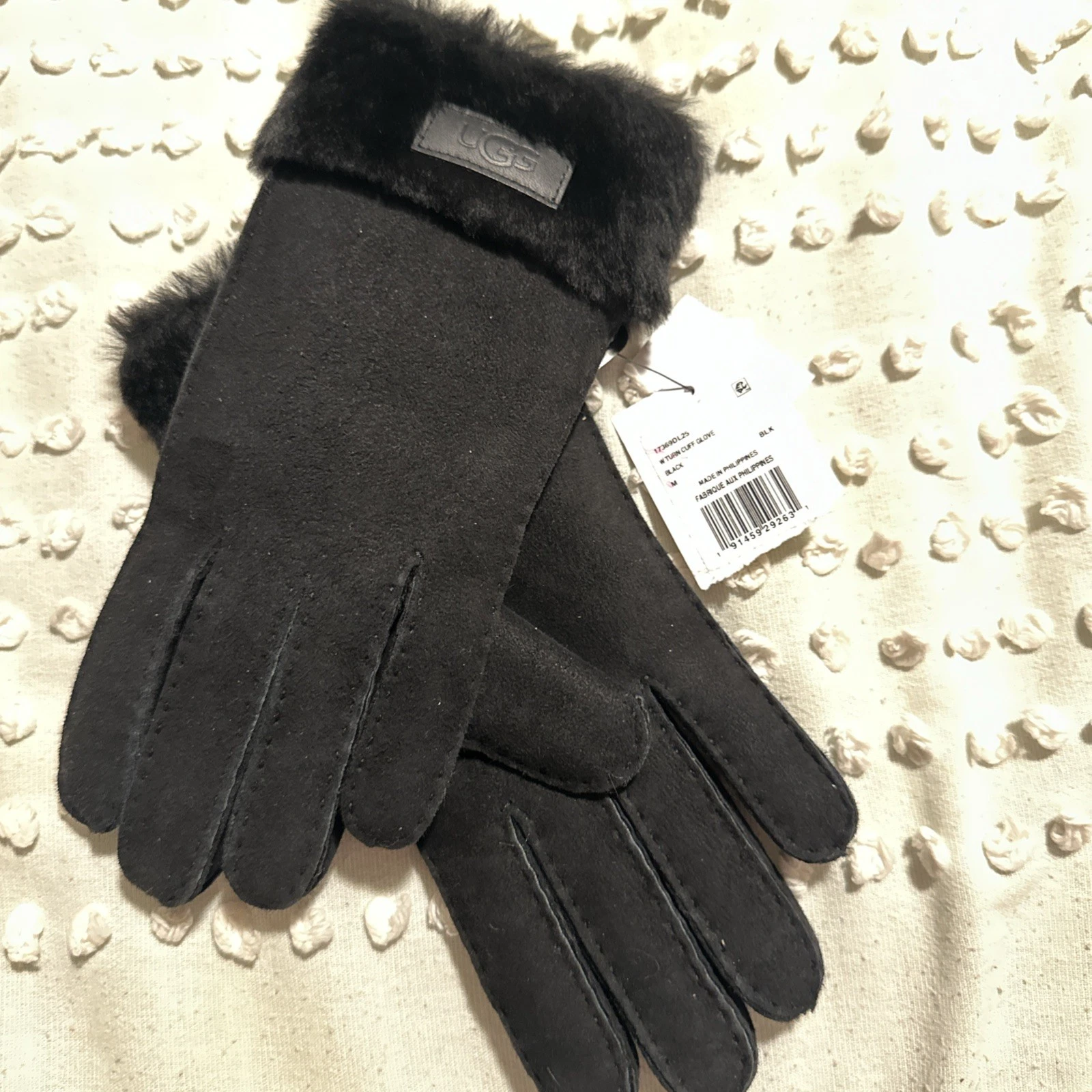 UGG Women's Turn Cuff Glove Color Black Size Medium