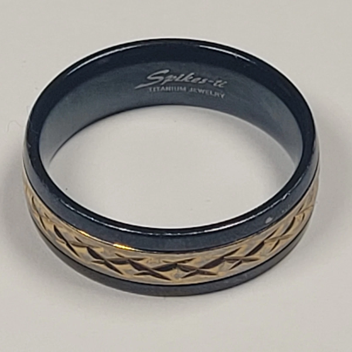 Spikes titanium mens cheap ring with diamond