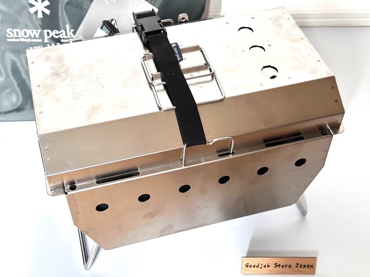 Snow Peak Yakimusha CK-130 IGT Iron Grill Table System Snow Peak Yakimusha CK-130 IGT Iron Grill Table System