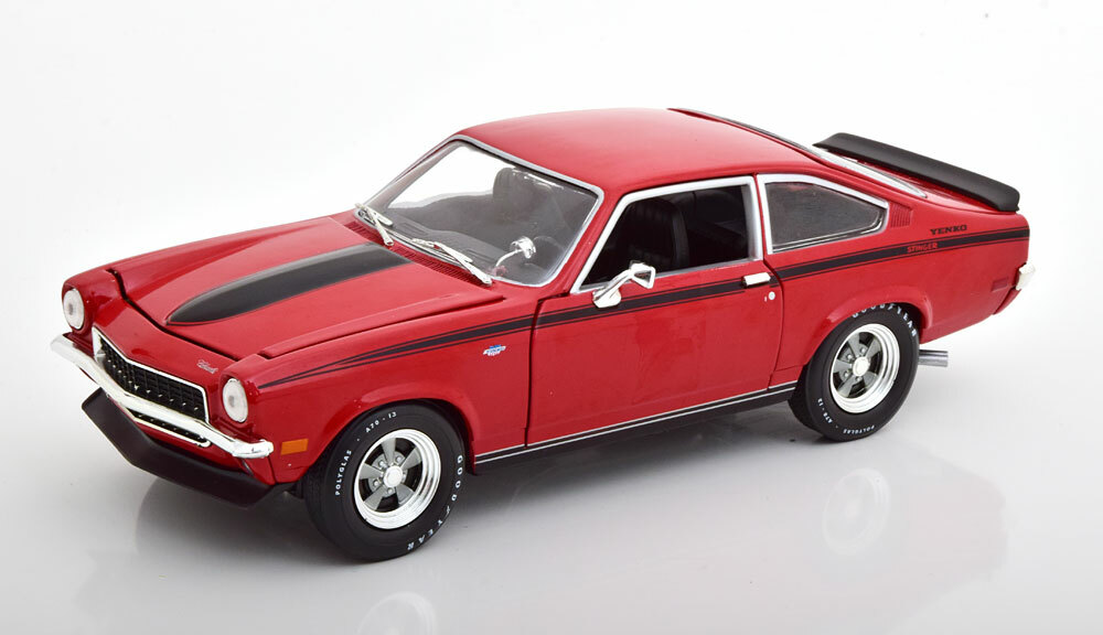 Chevrolet Vega Yenko Stinger Red 1972 ERTL AMM1156-06 1:18