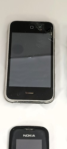 Vintage telefony komórkowe, partia telefonów komórkowych, Nokia 2600c, Samsung, iPhone - Zdjęcie 5 z 10