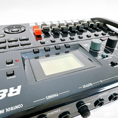 Zoom R8 Multitrack Digital Recorder 8-track MTR USED 884354009977