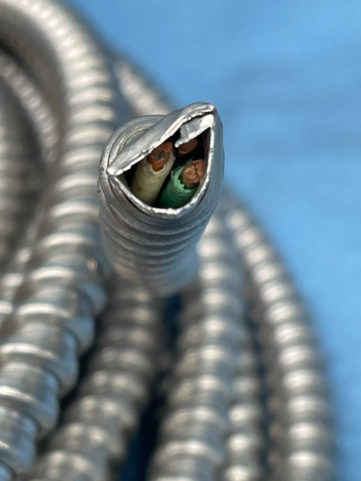 FLEXIBLE REDUCED WALL CONDUIT HOSE 50' LENGTH 1/2" TRADE SIZE 5/8" ID STEEL - Image 4 of 4
